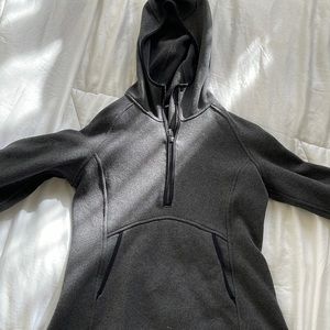 Lululemon Zip-Up Fleece, Size 6.